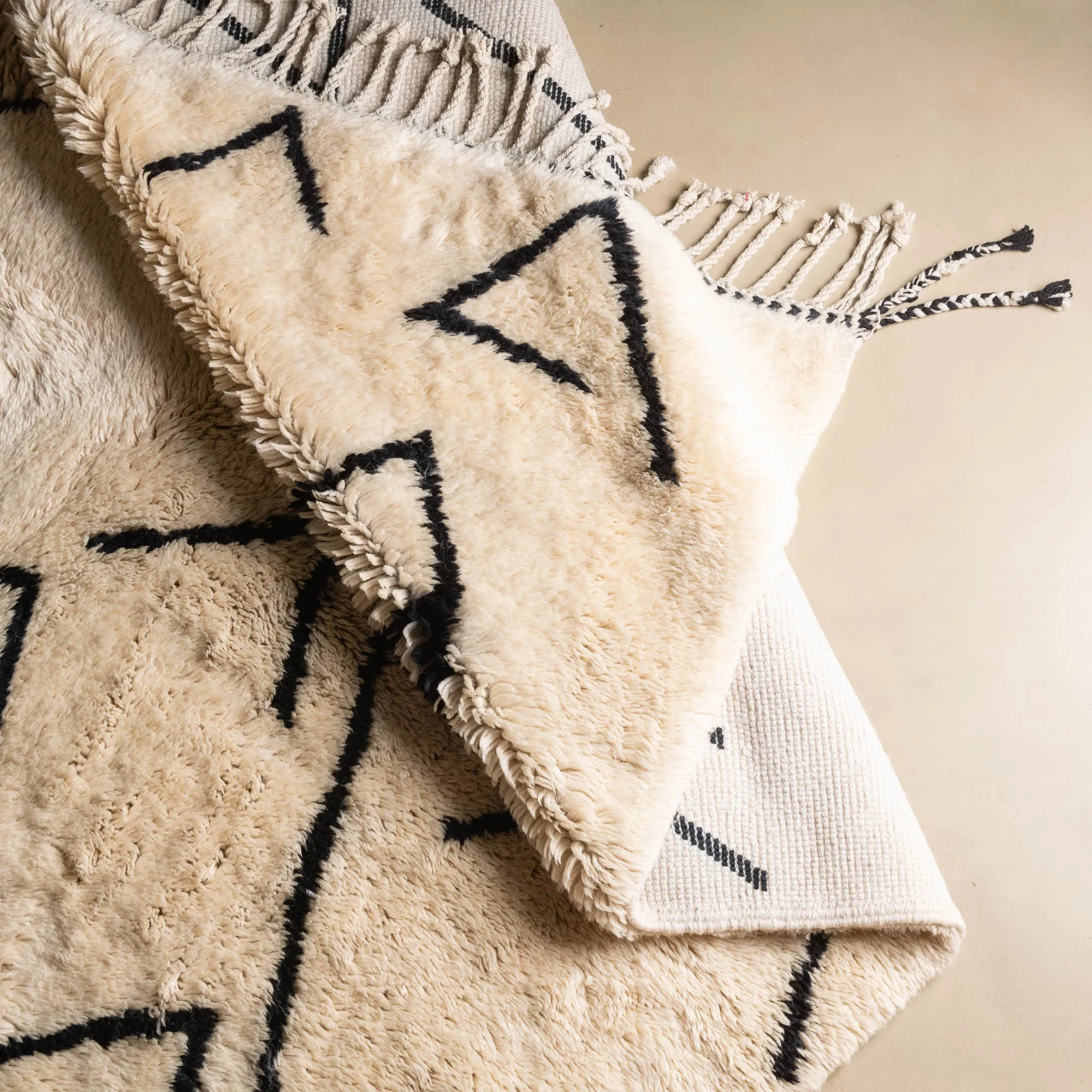 Atlas Mountains - Luxury Shag Moroccan Rug