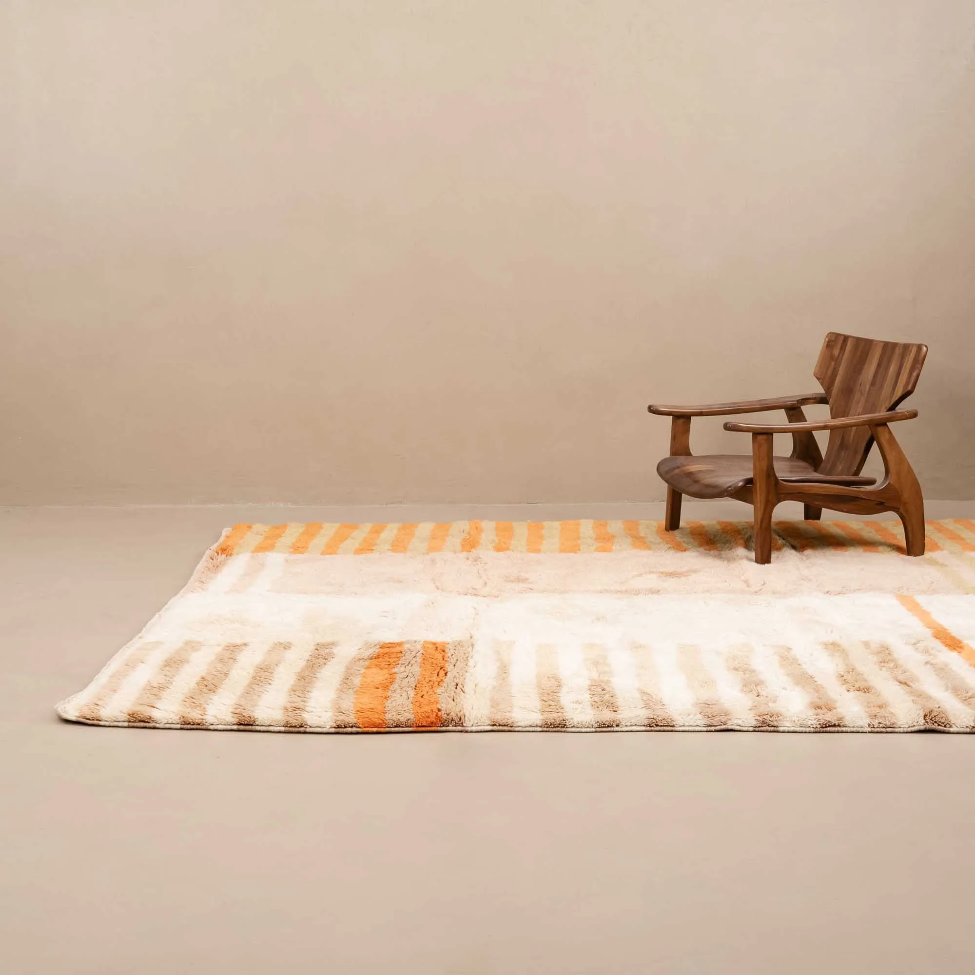 Defragmented Sunset - luxury beni mrirt rug