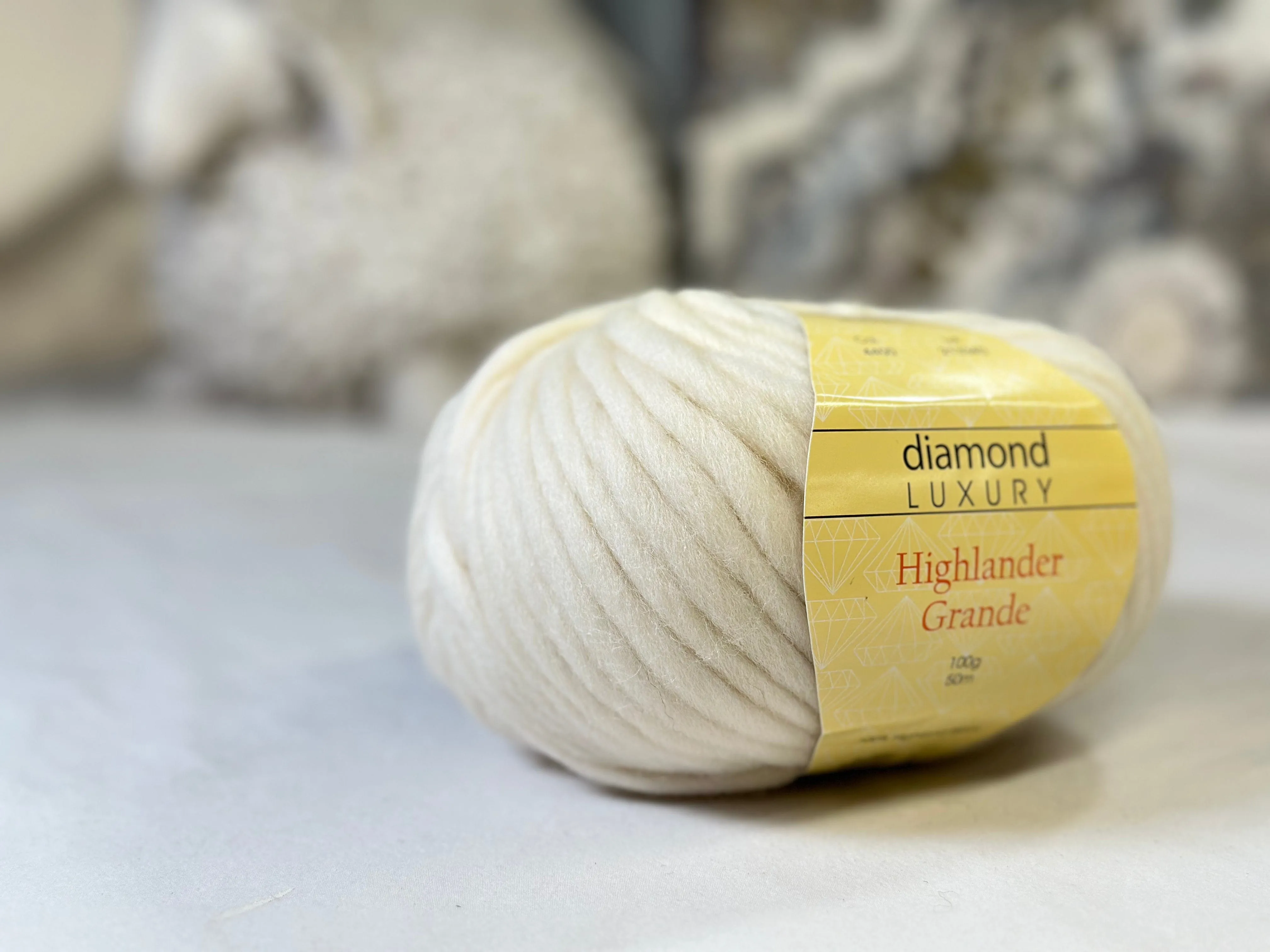 Diamond Highlander Yarn 4400 - Natural