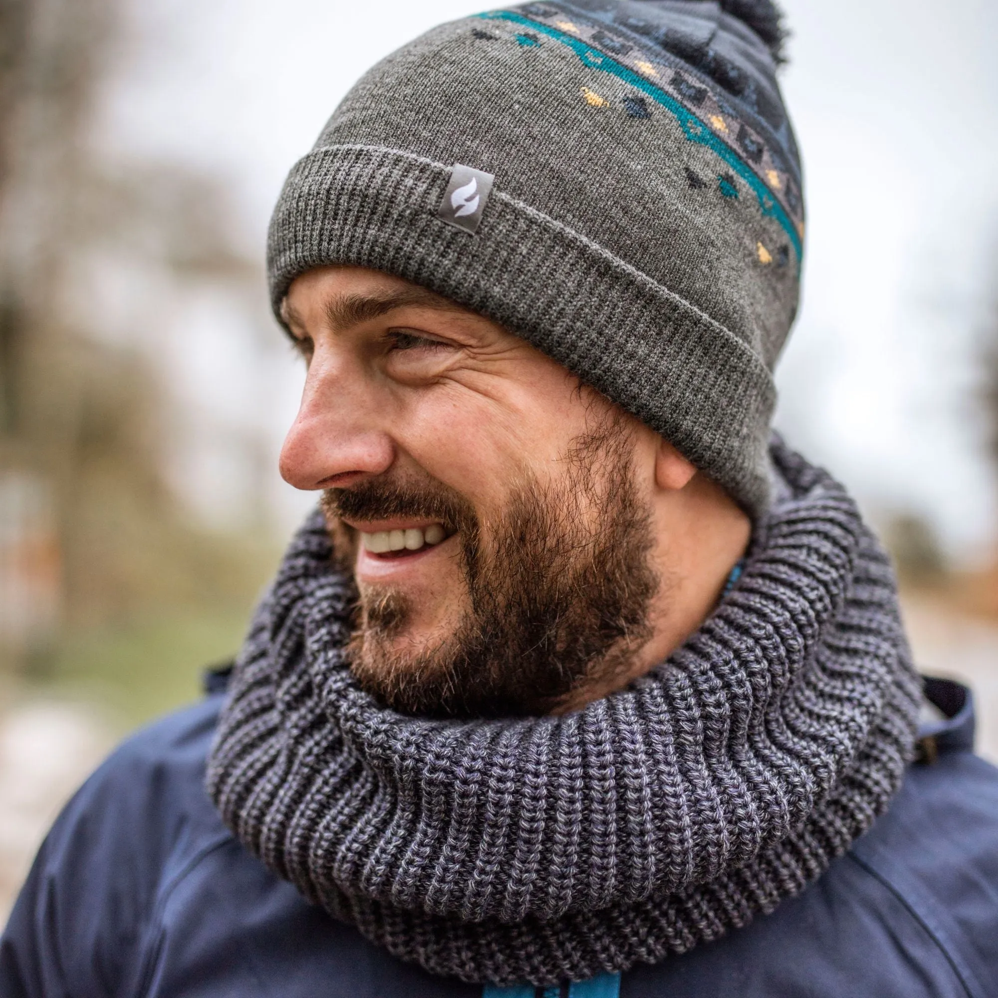 Mens Thin Patterned Knit Fleece Lined Pom Pom Hat for Winter