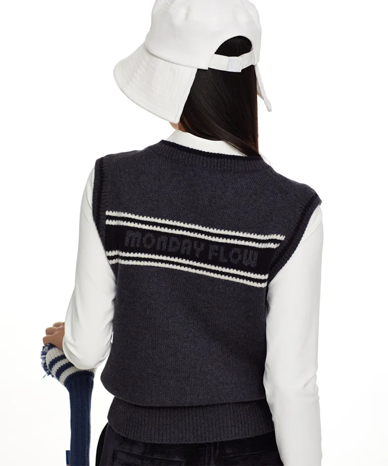 Monday Flow Ponytail Bucket Hat (Corduroy) - White