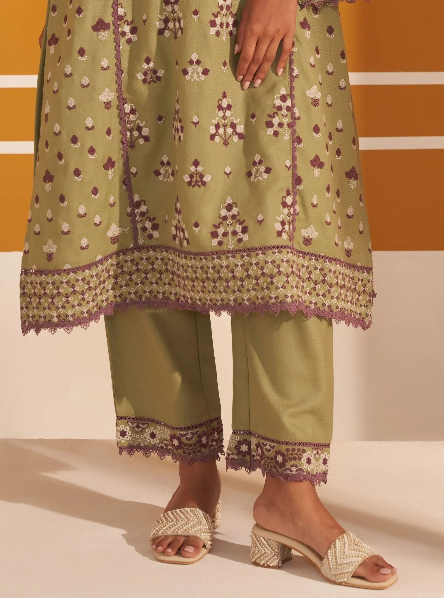 Mulmul Wool Marlow Green Kurta With Mulmul Wool Marlow Green Pant