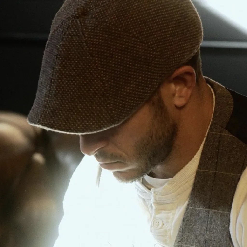 The Newsboy Boston Scally Cap - Grey/Brown