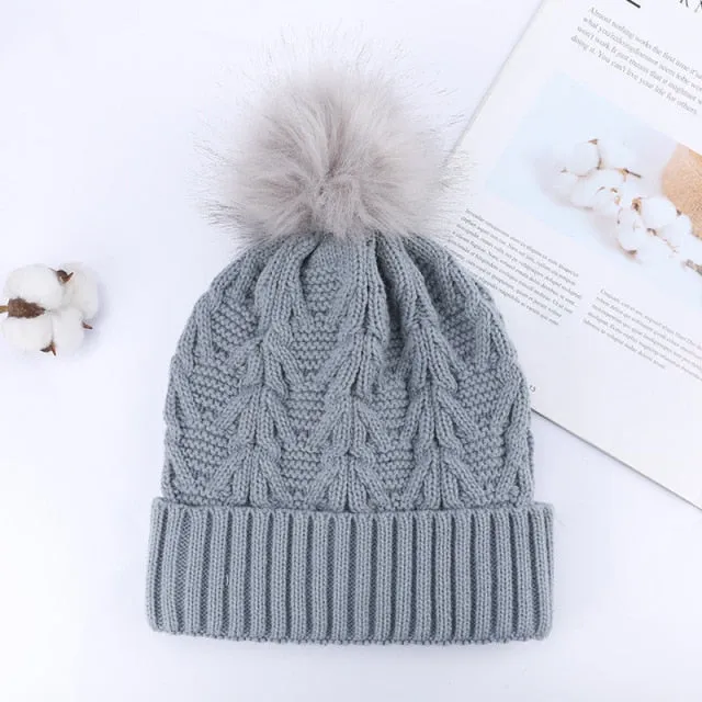 Women's Winter Bonnet